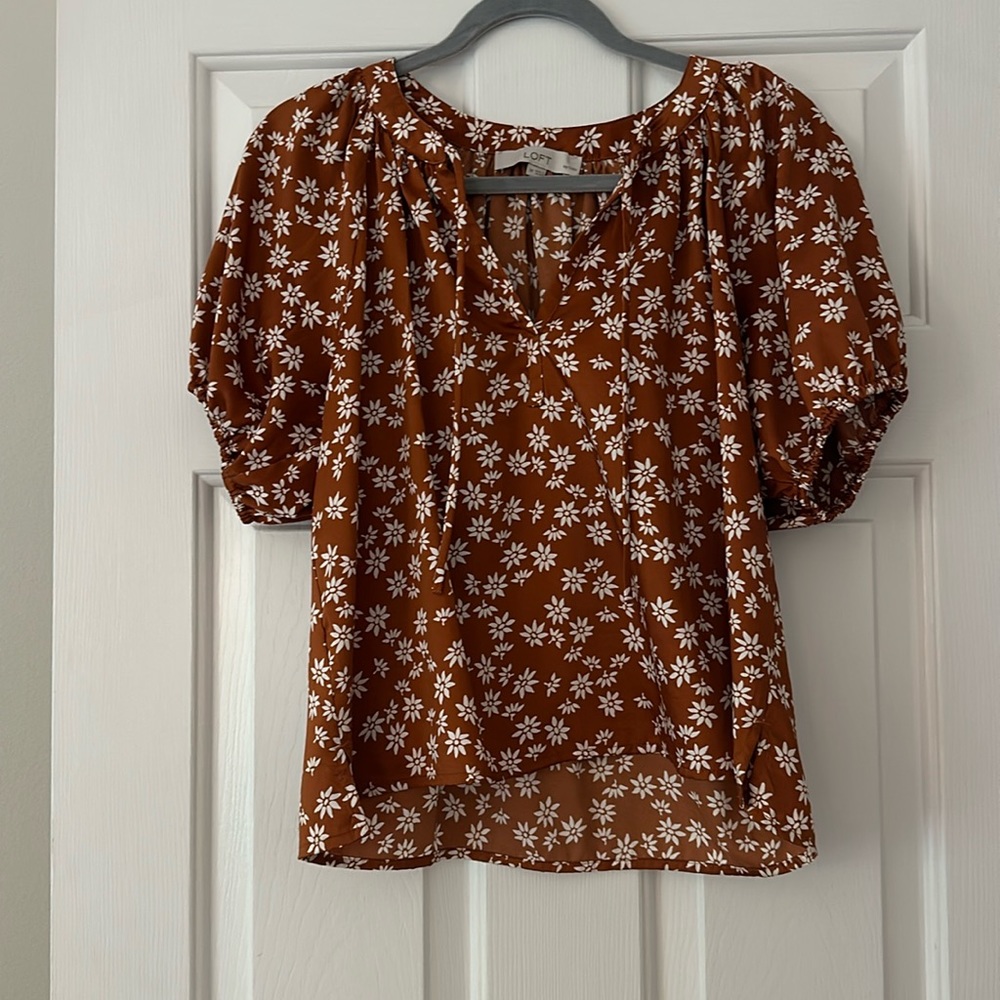 Burnt orange floral printed puff sleeve blouse